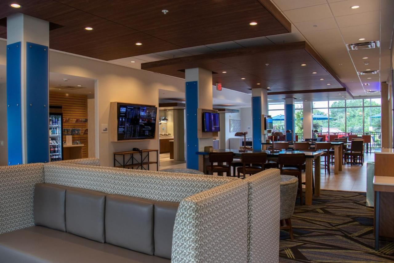 Holiday Inn Express & Suites Tuscaloosa East By Ihg Exterior foto