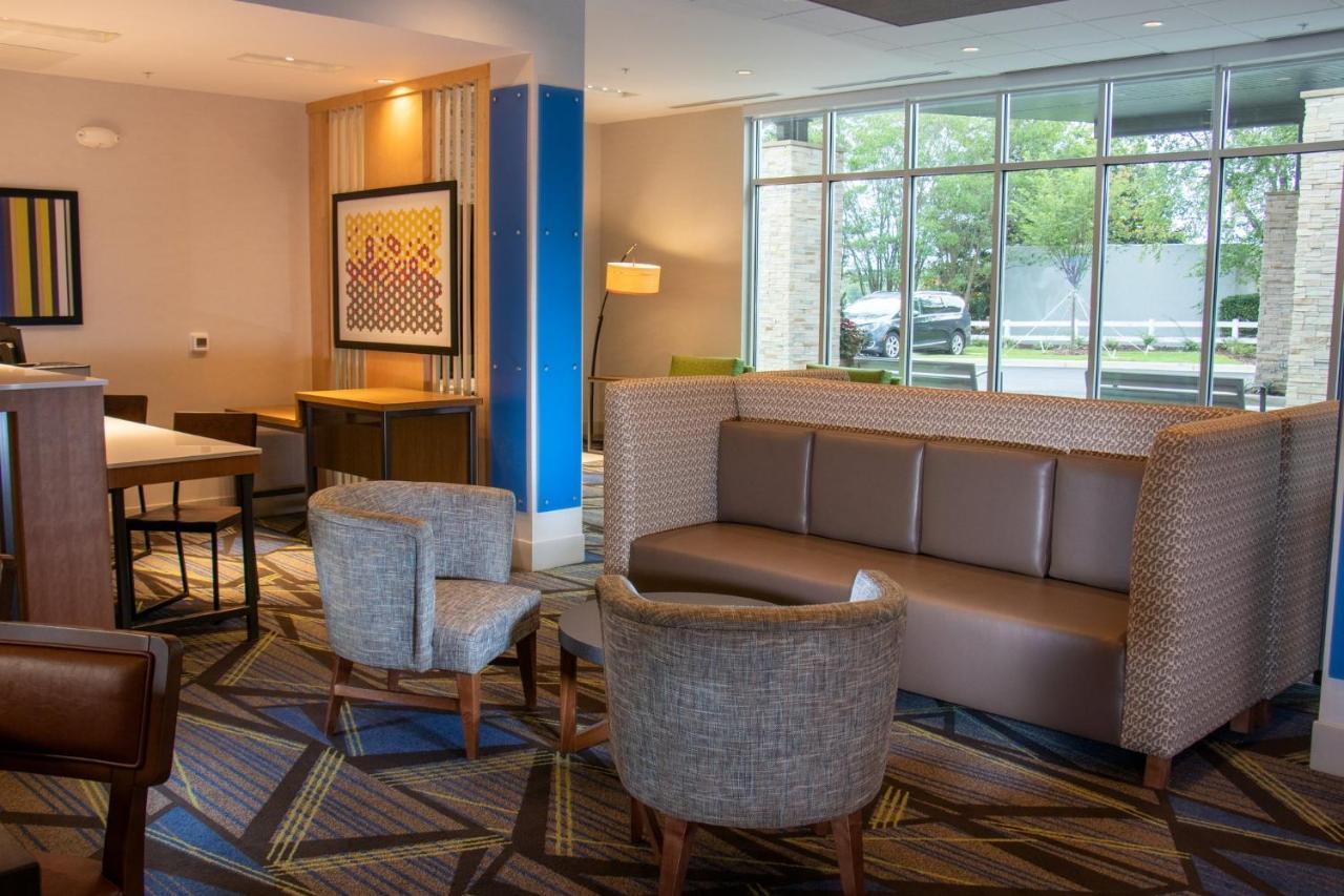 Holiday Inn Express & Suites Tuscaloosa East By Ihg Exterior foto